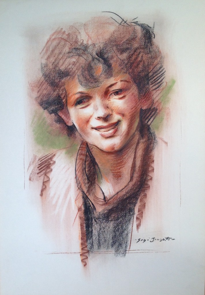 Ritratto di donna, giovane ragazza dorridente in posa per Gigi Busato. Disegno a pastello su carta a colori. Collezione di famiglia