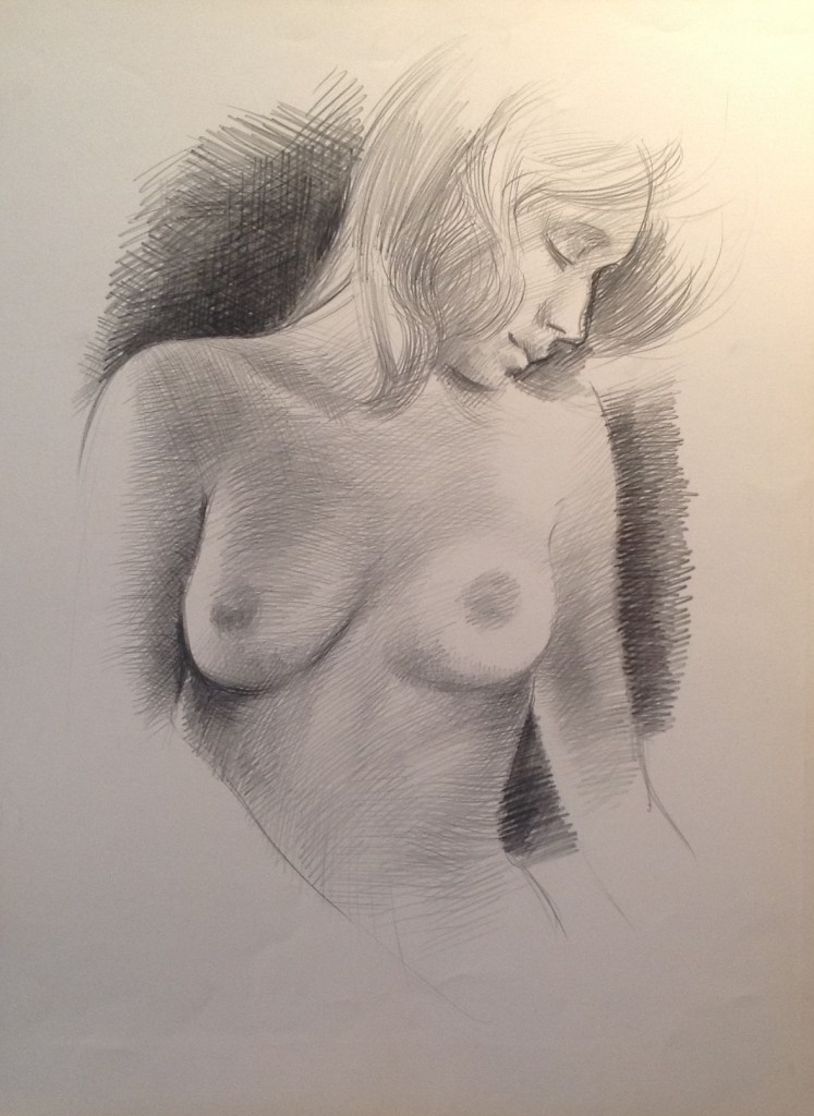 A tratti, donna nuda che posa seduta di Gigi Busato, disegno a matita su carta bianco e nero. Collezione di famiglia.