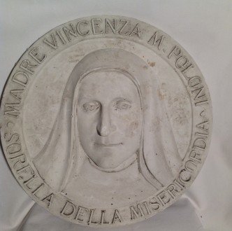 Madre Vincenza di Gigi Busato. SuoraVincenza M. Poloni Sorella della Misericordia , stampo di scultura in gesso.