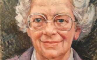 Ritratto di donna di Gigi Busato. Pittura olio su tavola di donna che sorride. Collezione di famiglia